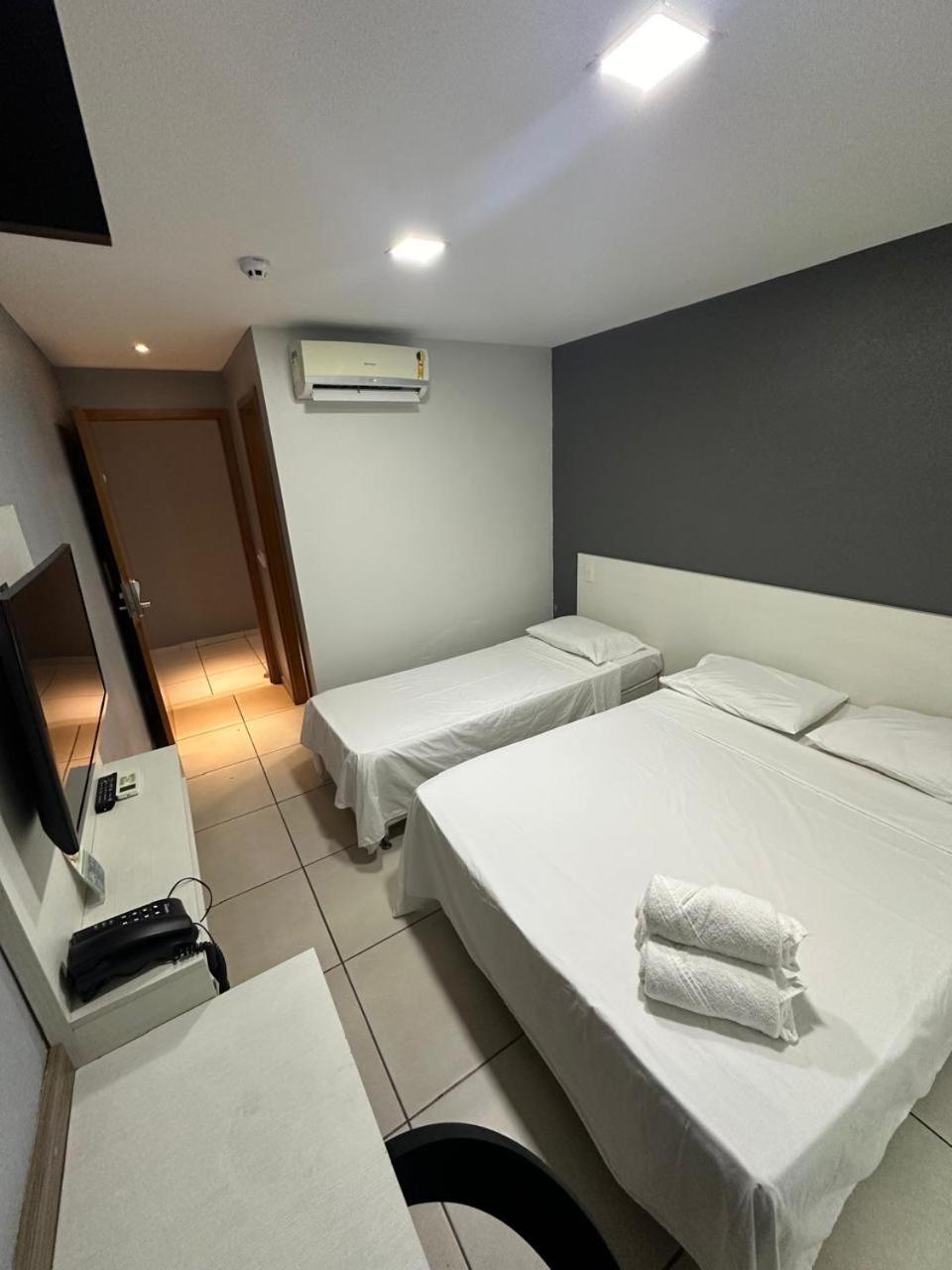 Rota 232 Hotel 卡鲁阿鲁 外观 照片