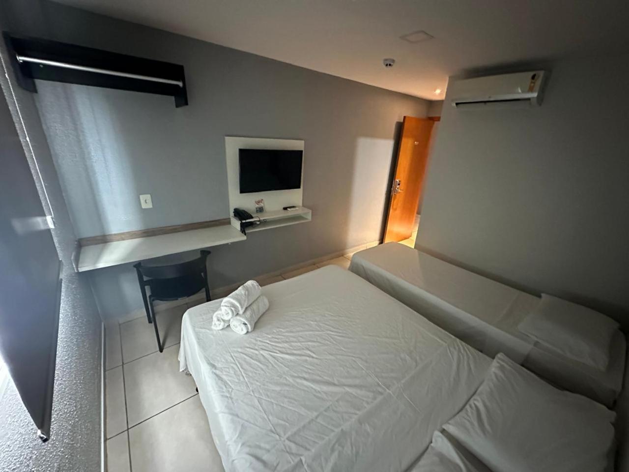 Rota 232 Hotel 卡鲁阿鲁 外观 照片