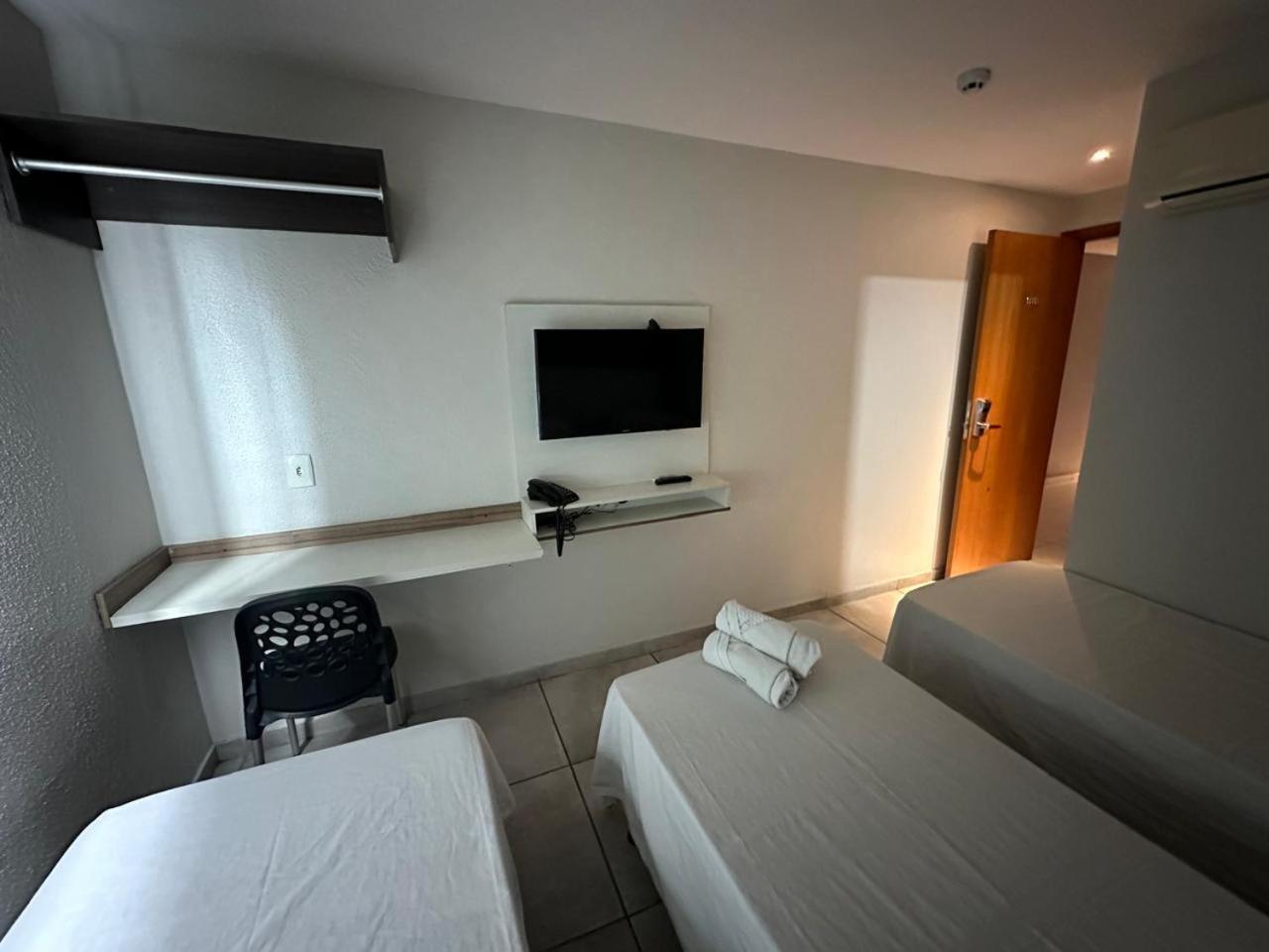 Rota 232 Hotel 卡鲁阿鲁 外观 照片
